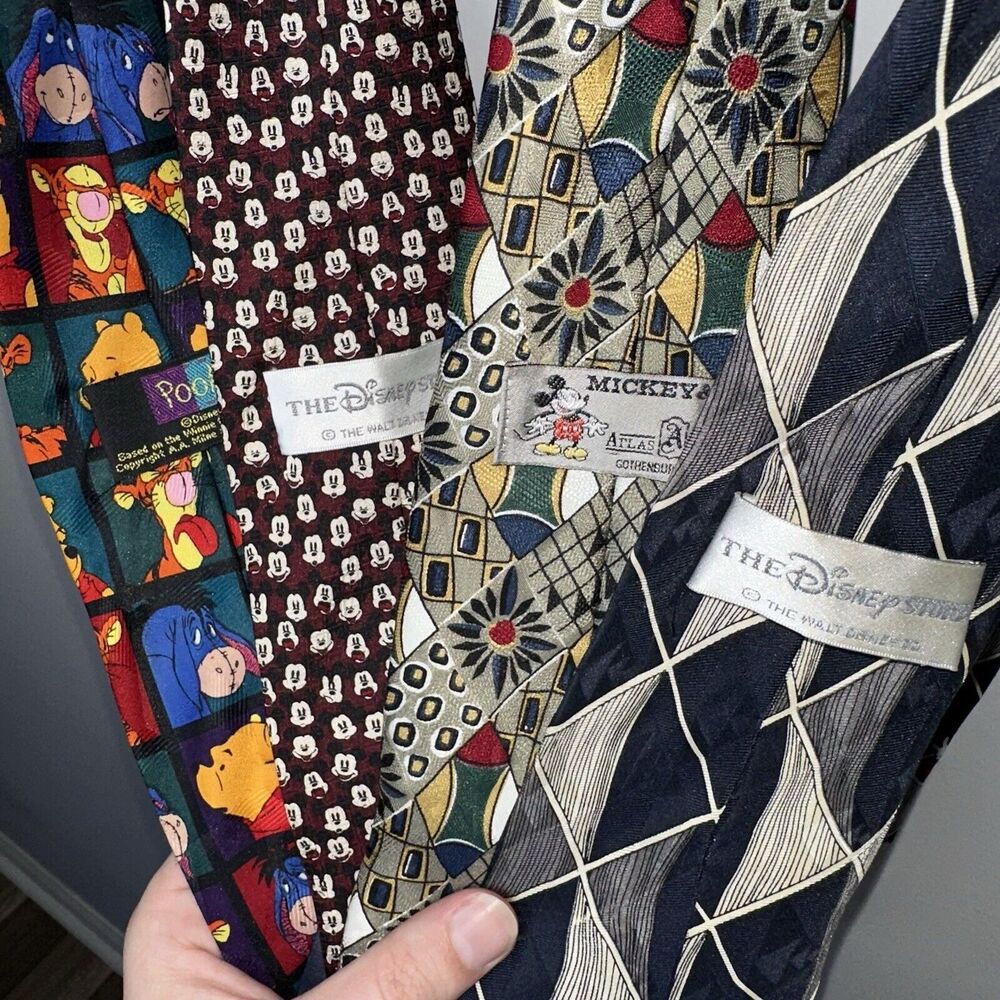 Vintage Log Of 3 Disney Neck Ties Mickey Mouse Pooh Donald Duck Goofy - Picture 4 of 4